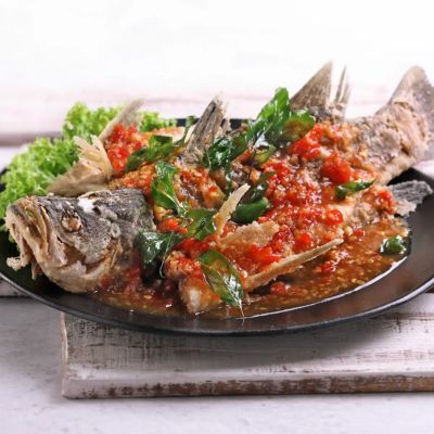 413D Deep-fried Sea Bass with Thai Chilli Sauce